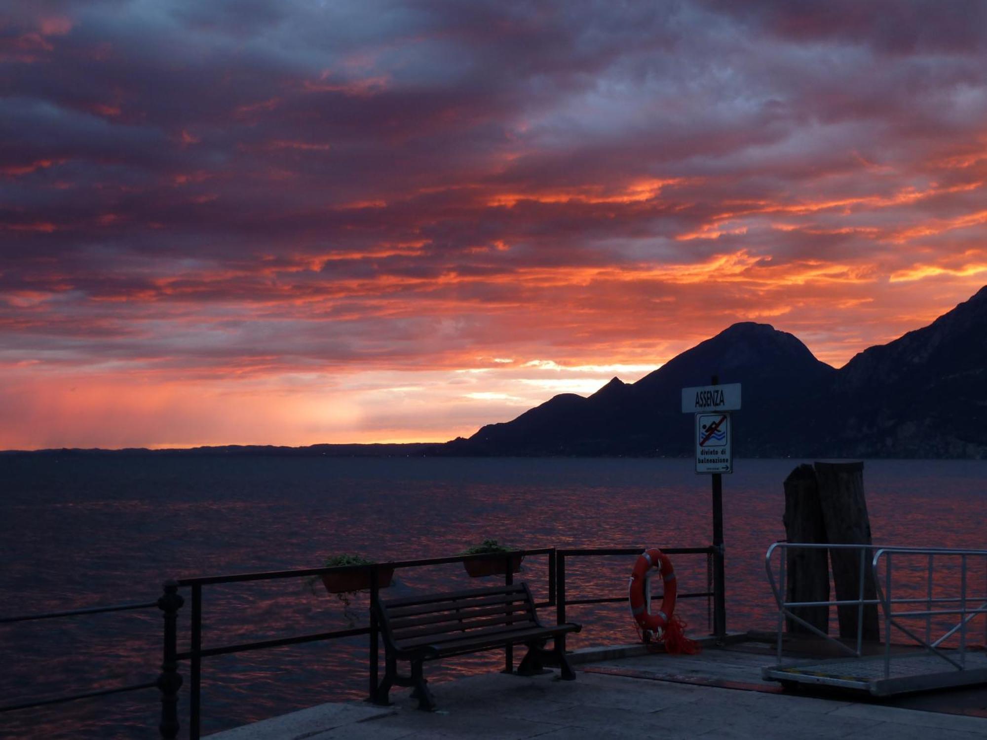 Albergo Casa Este Brenzone sul Garda Exterior foto