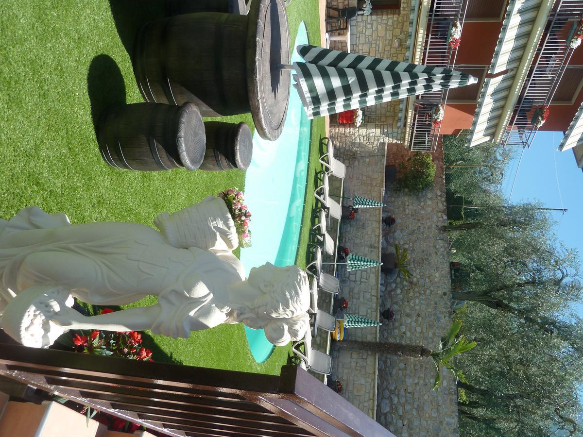 Albergo Casa Este Brenzone sul Garda Exterior foto